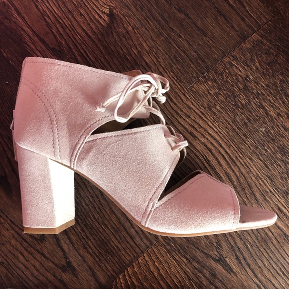 Franco Sarto light pink suede sandal heels - Picture 2 of 6